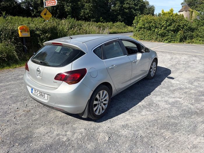 2011 Opel Astra