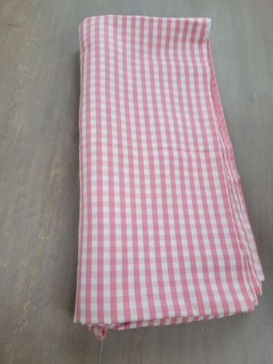 pink gingham fabric