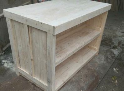 Kitchen island