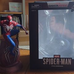 Diamond Select Marvel's Spider-Man Statue