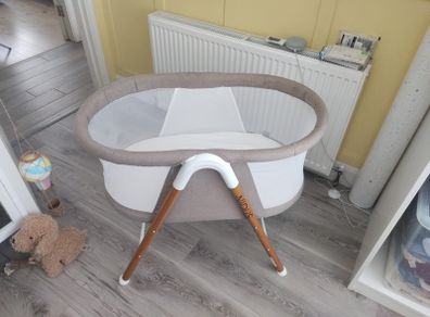 Baby cot/ bedside crib