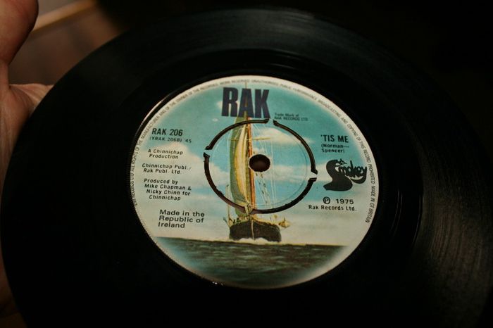 Single Vinyl's  85 pieces