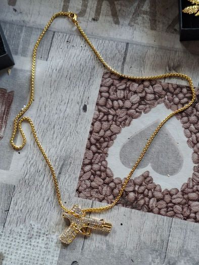 New old stock of costume Pendant Necklaces PRICE IS FOR 1 ONLY, Postage Available or Collection., Ideal for Dress Up, Stage, movies, Plays or Photos,