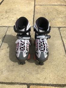 Roller skates adjustable size