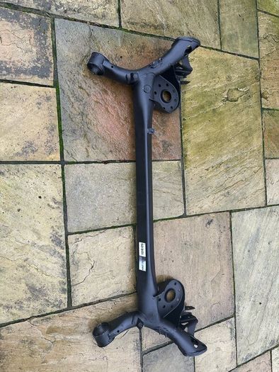 2006-2014 Toyota Yaris rear axle beam