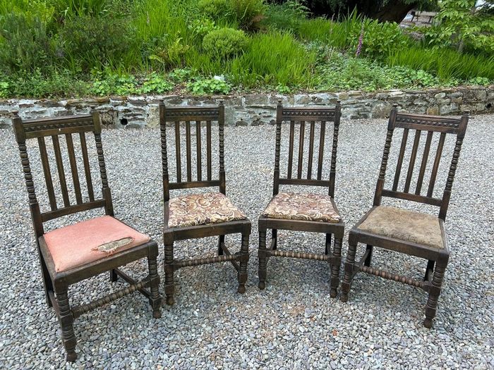 Oak dining chairs x 4