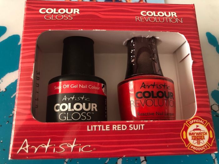 Nail varnish soak off LED/UV and reactive lacquer BNIB Red