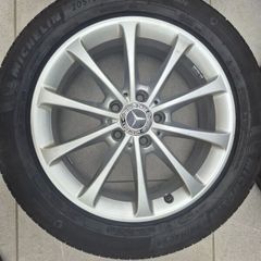 Mercedes alloys and tyres