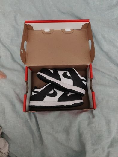 Brand new nike runners 7.5uk