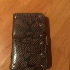 Kenneth Cole purse / wallet