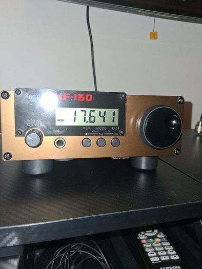Lowe Hf Communications Receiver