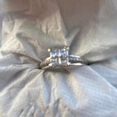 Antwerp White Gold Diamond Quad Cluster Ring  4 P