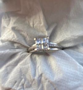 Antwerp White Gold Diamond Quad Cluster Ring  4 P