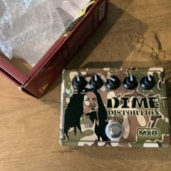 MXR DD11 Dime Distortion pedal
