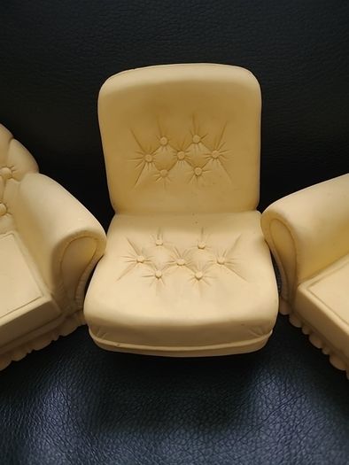 Vintage Sindy furniture