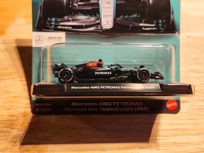 Hot Wheels Formula 1 Premium (F1) 2024 George Russel #63 Mercedes-AMG Petronas