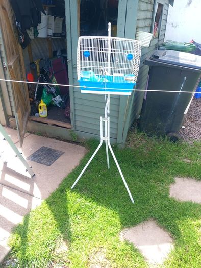 bird cage and stand