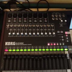 Korg D3200 Digital Recording Studio