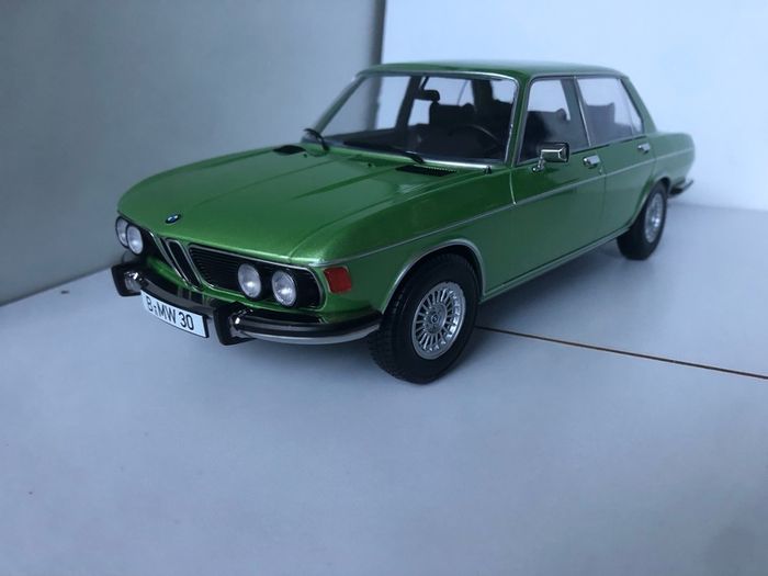 model cars Autoart, minichamps, Otto, Norev etc