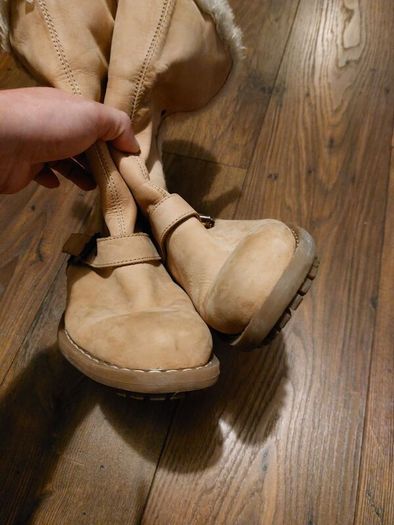 Suede boots- uk7
