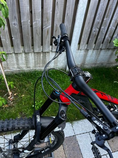 YT Capra mountain bike - Medium