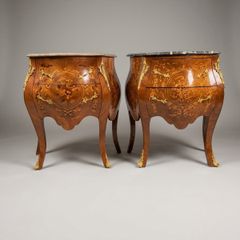 Pair of Mahogany and Kingwood Veneer Marble Top Bombe Bedside Lockers / Nightstands