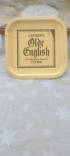 Gaymer's olde cyder English drinks metal tray,,used condition see pictures for condition nice condition, sold as is,,price includes post to anywhere in Ireland thank you.