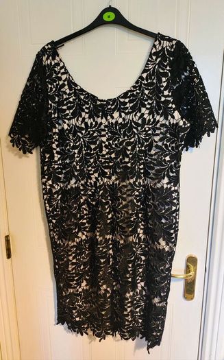 Jacques Vert Black Lace Dress UK20 Timeless Elegance for Special Occasions