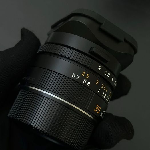 Leica Summicron-M 35mm f/2