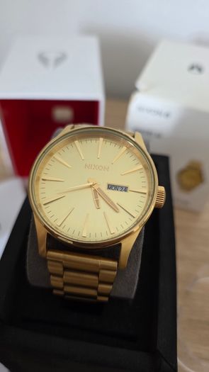 NIXON sentry gold SS