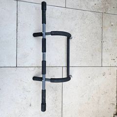 Body sculpture pull up bar.