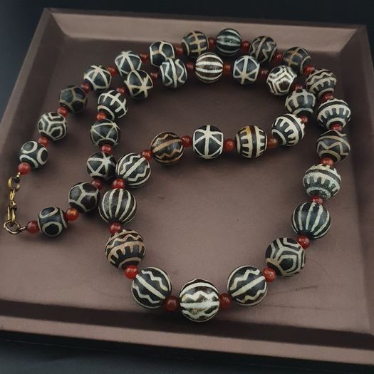 Antique Burmese Pumtek Pyu Petrified Wood Beads Necklace