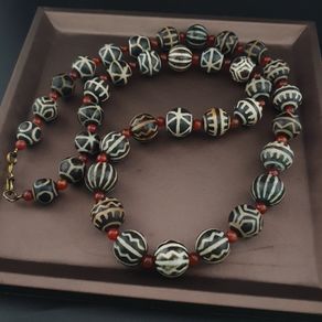 Antique Burmese Pumtek Pyu Petrified Wood Beads Necklace