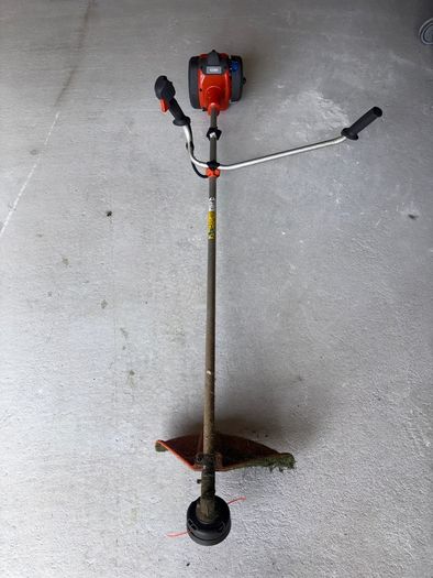 Husqvarna 129R Strimmer