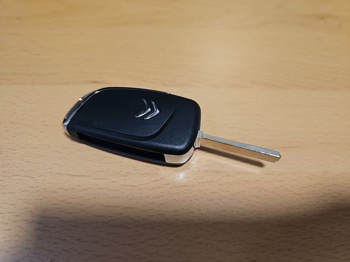 Citroen key shell