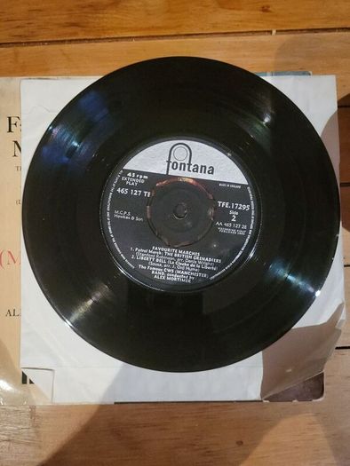 Favourite Marches 45 RPM Extended Play Fontana TFE 17295 CWS Manchester Band 1958