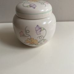 Sweet pea  Adam's England vintage ginger jar