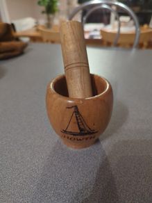Free wooden Howth mortar and pestal