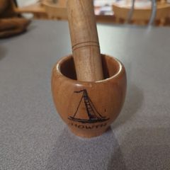 Free wooden Howth mortar and pestal