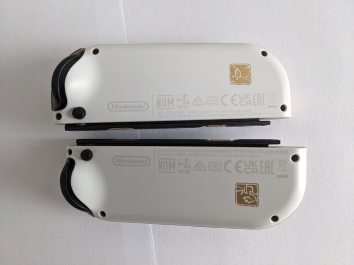 Zelda: Tears of the Kingdom OLED Nintendo Switch Console CIB + Official Breath of the Wild Switch Case + Mario Kart 8 Deluxe
