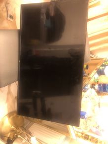 43 Inch JVC smart tv with wall bracket