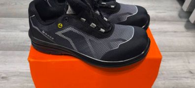 safety shoes