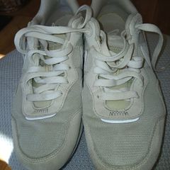 Nike Trainers UK 7 Ex condition 15 euro