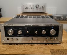 Marantz 1040 integrated stereo amplifier hifi High End
