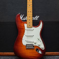 Fender USA Stratocaster Selec 2012 - Dark Cherry