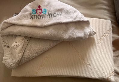 Clevamamma toddler pillow and baby towels