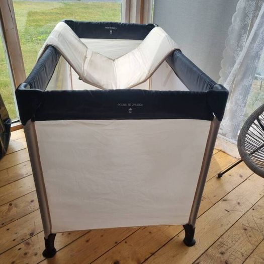 Travel cot Hauck Dream N Play