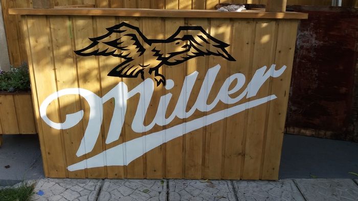 Garden Bar - Art & Signwriting