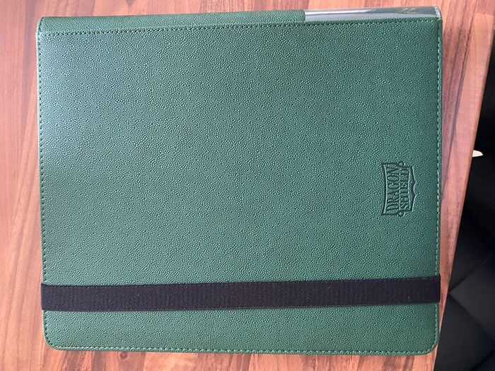 Dragon Shield Card Binder