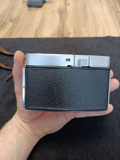 Vintage Kodak Colorsnap 35 Model 2 Film Camera